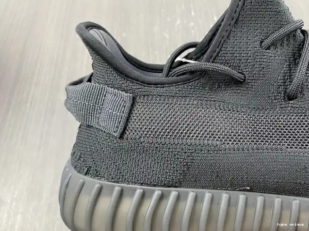 hype Onyx HQ4540 Boost V2 Yeezy Adidas 350 0601